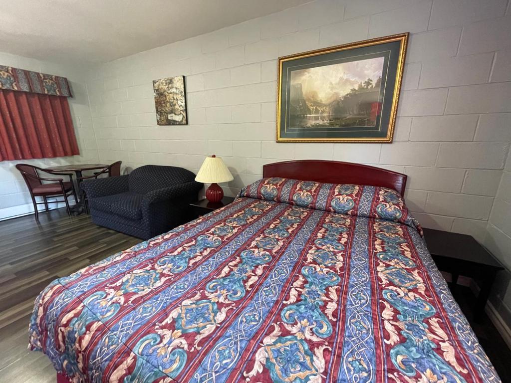 Arrow Lake Motel Fauquier エクステリア 写真